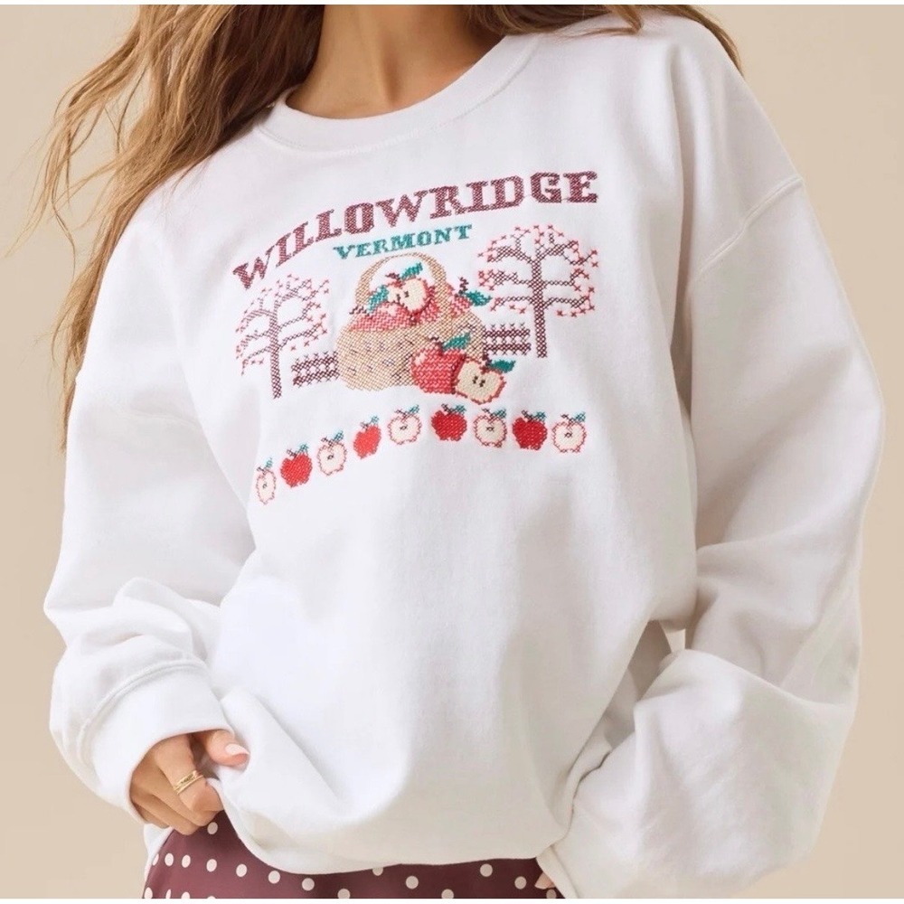 Altar'd State Willowridge Vermont Apple Cross Stitch Sweatshirt Size XS/S